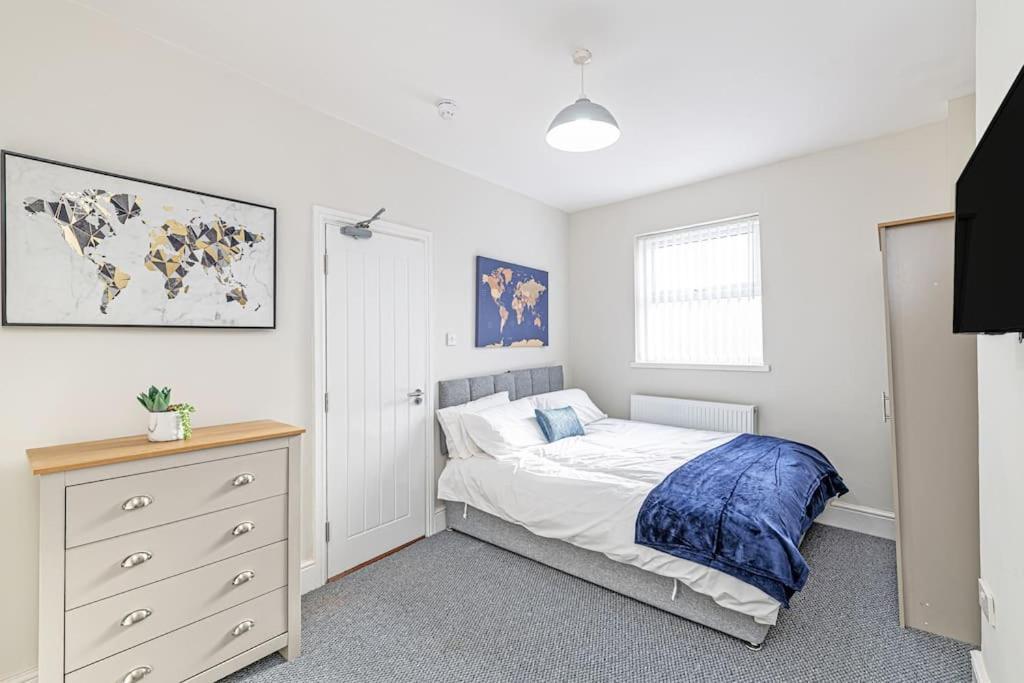 Luxury 5 Bedroom Holiday Home Within プレスコット エクステリア 写真