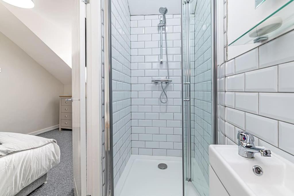 Luxury 5 Bedroom Holiday Home Within プレスコット エクステリア 写真